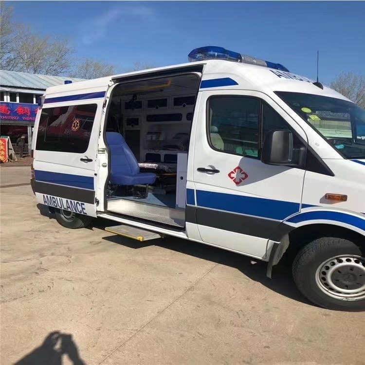 利国镇私人长途救护车出租转院回家
